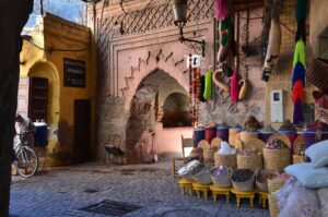 Descubra as maravilhas de Marrakech: a cidade mágica do Marrocos