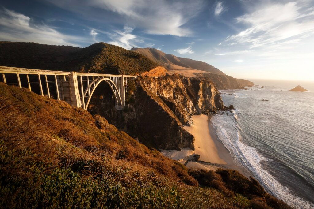 Viagem de carro pela costa da Califórnia